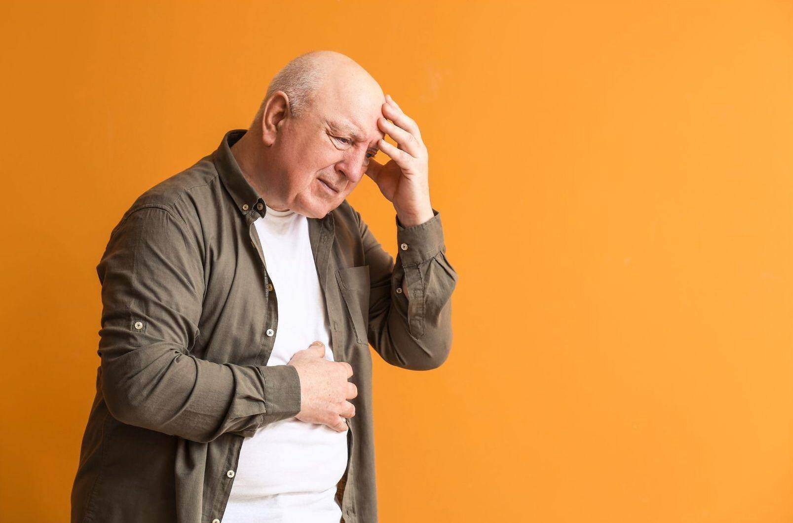 An older man with a head injury getting a consultation from a neurologist in Macomb, Michigan