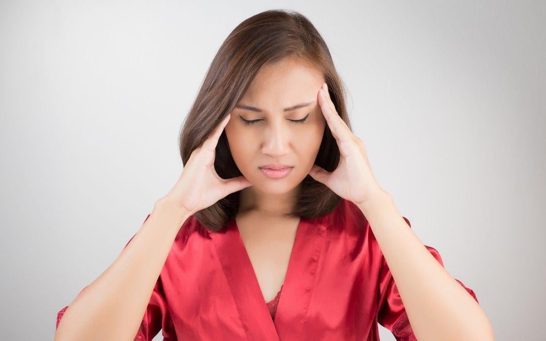 headaches-are-a-common-symptom-of-a-whiplash-injury